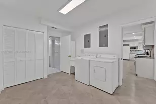 4560 Prairie Ave, Miami Beach, FL 33140 - Photo 17