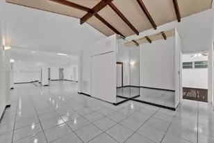 4560 Prairie Ave, Miami Beach, FL 33140 - Photo 3