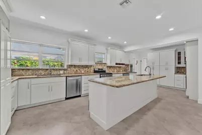 4560 Prairie Ave, Miami Beach, FL 33140 - Photo 7