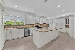 4560 Prairie Ave, Miami Beach, FL 33140 - Photo 7