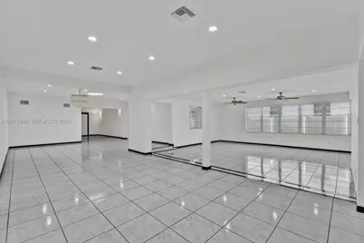 4560 Prairie Ave, Miami Beach, FL 33140 - Photo 5
