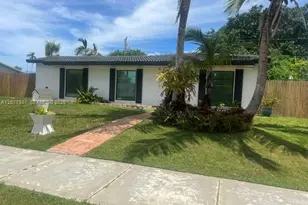 15821 SW 102nd Ct, Miami, FL 33157 - Photo 1