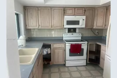 15821 SW 102nd Ct, Miami, FL 33157 - Photo 5