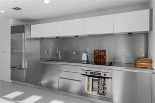 1040 Biscayne Blvd, Miami, FL 33132 - Photo 13