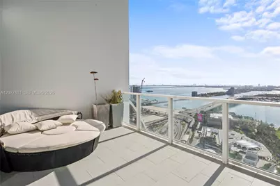 1040 Biscayne Blvd #3203, Miami, FL 33132 - Photo 15