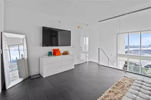 1040 Biscayne Blvd, Miami, FL 33132 - Photo 23
