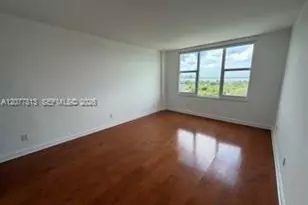 5600 Collins Ave, Miami Beach, FL 33140 - Photo 9