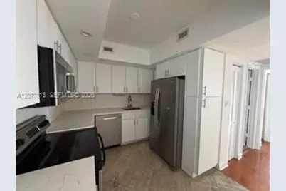 5600 Collins Ave #15J, Miami Beach, FL 33140 - Photo 3