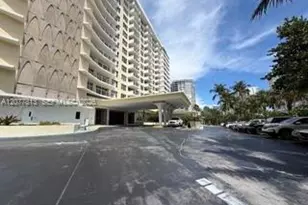 5600 Collins Ave, Miami Beach, FL 33140 - Photo 17
