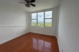 5600 Collins Ave, Miami Beach, FL 33140 - Photo 5