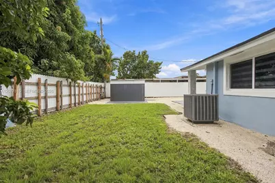 4035 SW 108th Ave, Miami, FL 33165 - Photo 13
