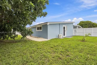 4035 SW 108th Ave, Miami, FL 33165 - Photo 11
