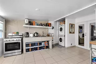 7531 W 29th Way, Hialeah, FL 33018 - Photo 19
