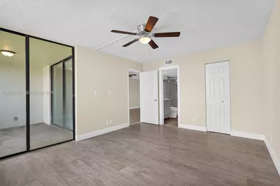 117 Lake Emerald Dr #204, Oakland Park, FL 33309 - Photo 31