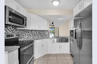 117 Lake Emerald Dr #204, Oakland Park, FL 33309 - Photo 9