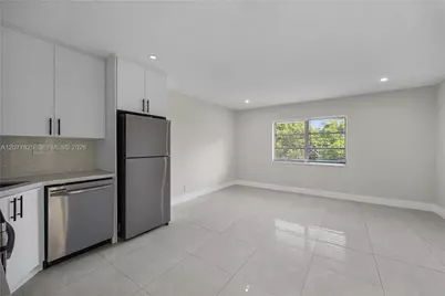5420 Hollywood Blvd #209, Hollywood, FL 33021 - Photo 7