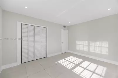5420 Hollywood Blvd #209, Hollywood, FL 33021 - Photo 15