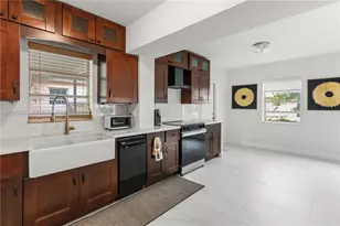 72 Palmetto Dr, Miami Springs, FL 33166 - Photo 25