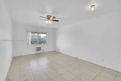 1050 E Sample Rd #309, Pompano Beach, FL 33064 - Photo 7