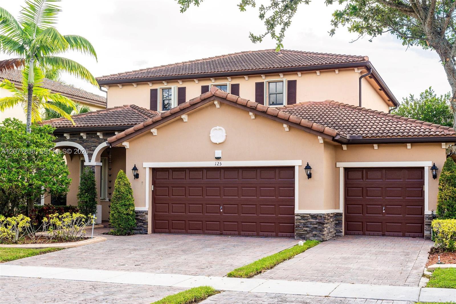 125 SE 36th Pl - 125 SE 36th Pl, Homestead, FL 33033 Luxury Property | Jose Angel Pina