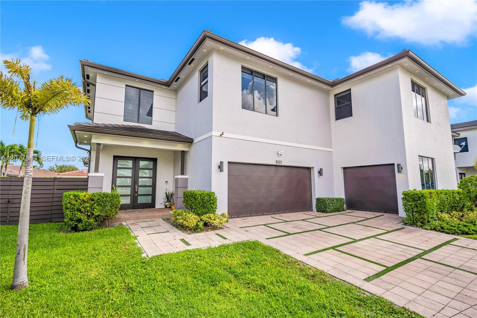 9121 NW 161st Terrace - 9121 NW 161st Terrace, Miami Lakes, FL 33018 Luxury Property | Jose Angel Pina