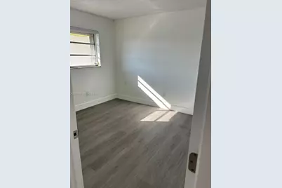 15201 NE 6th Ave #C302, Miami, FL 33162 - Photo 21