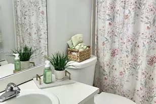 8541 NW 54th St, Lauderhill, FL 33351 - Photo 61