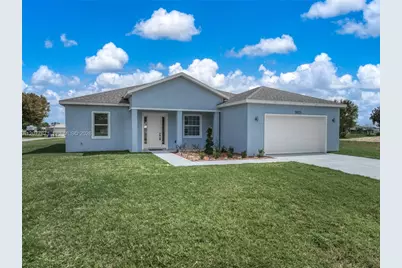 1025 Greenway Ter #1025, Sebring, FL 33876 - Photo 1
