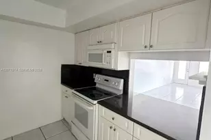 1885 NE 121st St, North Miami, FL 33181 - Photo 13