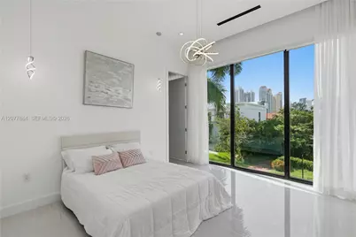 301 190th St, Sunny Isles Beach, FL 33160 - Photo 29