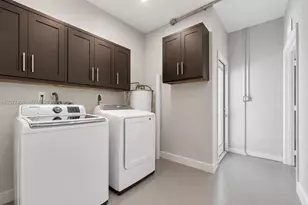 15585 SW 112th Way, Miami, FL 33196 - Photo 29
