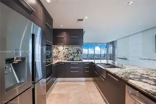 900 Biscayne Blvd, Miami, FL 33132 - Photo 7