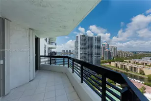 3500 Mystic Pointe Dr, Aventura, FL 33180 - Photo 13