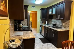 3800 Hillcrest Dr, Hollywood, FL 33021 - Photo 7