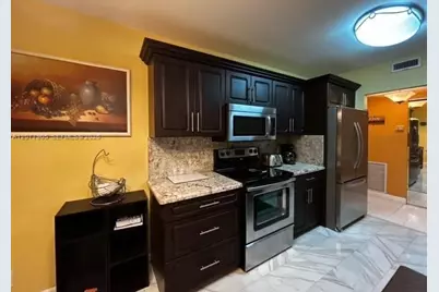 3800 Hillcrest Dr #412, Hollywood, FL 33021 - Photo 9