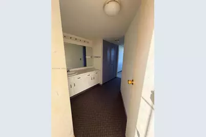 20500 W Country Club Dr #818, Aventura, FL 33180 - Photo 13
