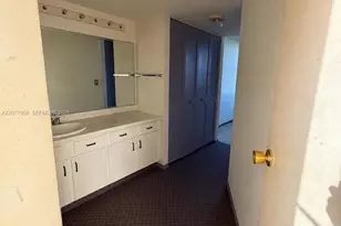 20500 W Country Club Dr, Aventura, FL 33180 - Photo 13