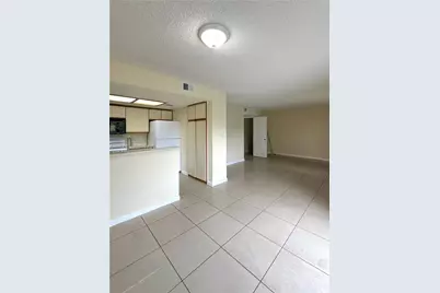 3287 Coral Lake Dr #3287, Coral Springs, FL 33065 - Photo 9