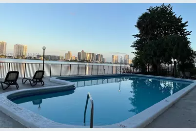 17600 N Bay Rd #N503, Sunny Isles Beach, FL 33160 - Photo 27