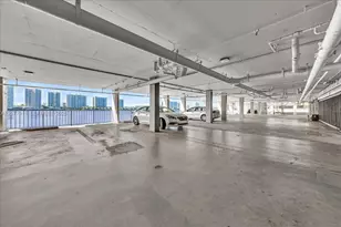 17600 N Bay Rd, Sunny Isles Beach, FL 33160 - Photo 23