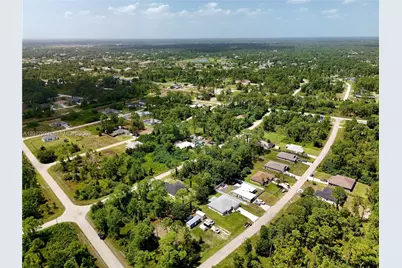 523 Summit Ave, Lehigh Acres, FL 33974 - Photo 7