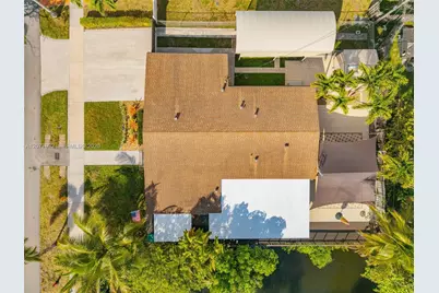 2485 NE 214th St, Miami, FL 33180 - Photo 45