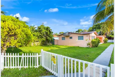 2209 Washington St #2, Hollywood, FL 33020 - Photo 1