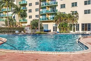 19390 Collins Ave, Sunny Isles Beach, FL 33160 - Photo 33