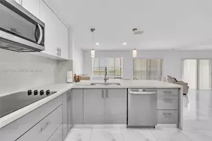 13949 N Forest Oak Cir, Davie, FL 33325 - Photo 7