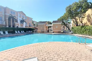 7070 NW 177th St, Hialeah, FL 33015 - Photo 15