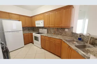 7070 NW 177th St #205-10, Hialeah, FL 33015 - Photo 3
