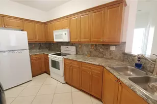 7070 NW 177th St, Hialeah, FL 33015 - Photo 3