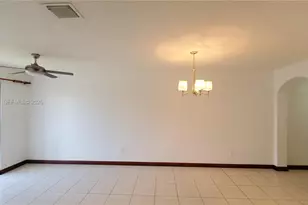 7070 NW 177th St, Hialeah, FL 33015 - Photo 7