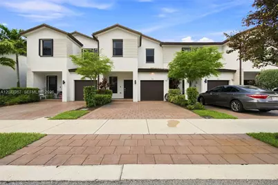 156 SW 185th Way, Pembroke Pines, FL 33029 - Photo 1